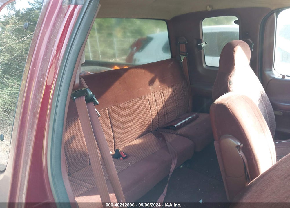 1998 FORD F-150 STANDARD/XL/XLT VIN: 1FTZX1723WNA22084