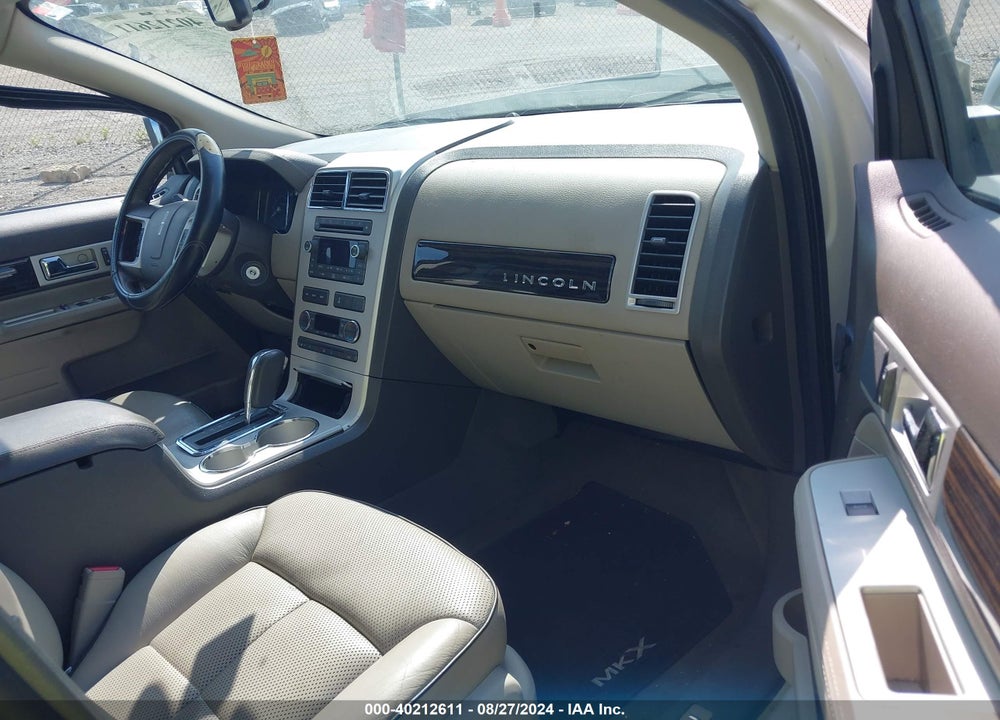 2008 LINCOLN MKX VIN: 2LMDU88C48BJ21014