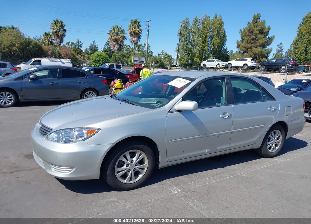 2005 TOYOTA CAMRY LE V6 VIN: 4T1BF30K25U601979