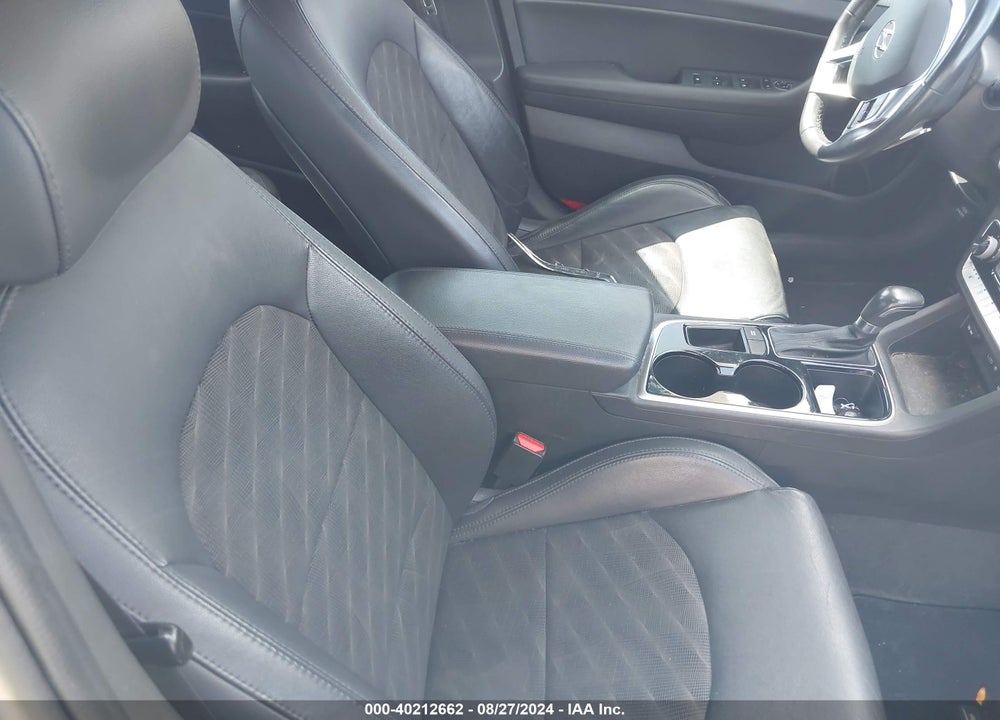 2018 HYUNDAI SONATA SPORT VIN: 5NPE34AF2JH677403