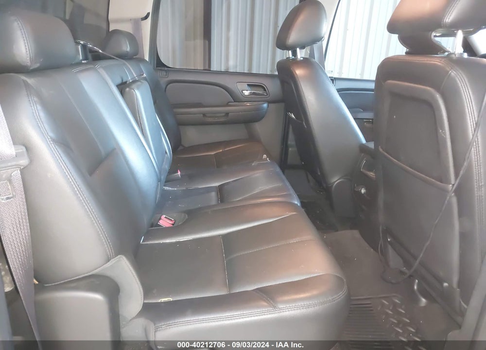 2013 CHEVROLET SILVERADO 3500HD LTZ VIN: 1GC4K1C88DF207743