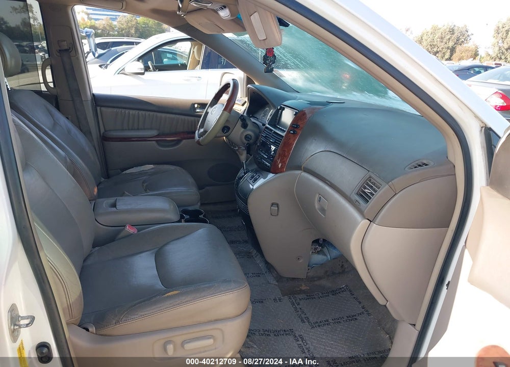 2005 TOYOTA SIENNA XLE LIMITED VIN: 5TDBA22CX5S037585