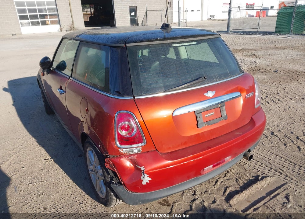 2012 MINI COOPER VIN: WMWSU3C50CT257150