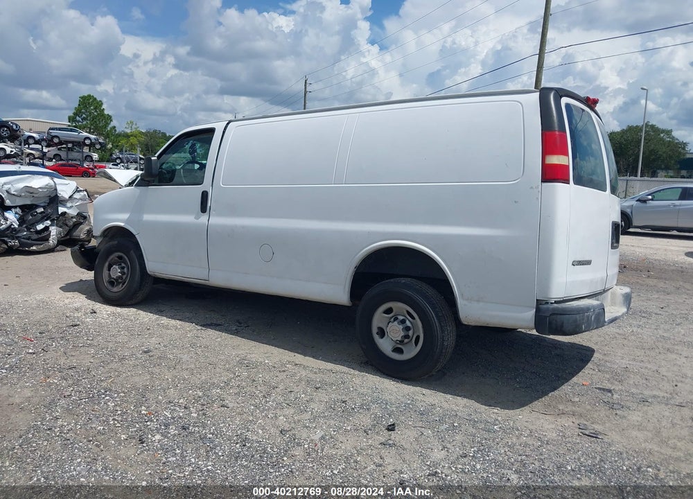 2007 CHEVROLET EXPRESS WORK VAN VIN: 1GCGG25V871124256