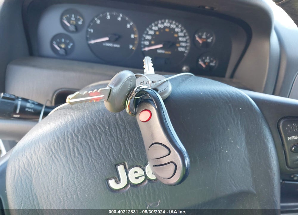 2002 JEEP GRAND CHEROKEE VIN: 1J4GW48S32C121157