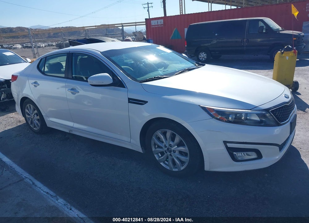 2015 KIA OPTIMA VIN: KNAGM4A75F5618008
