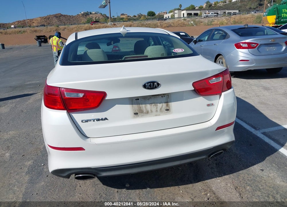 2015 KIA OPTIMA VIN: KNAGM4A75F5618008