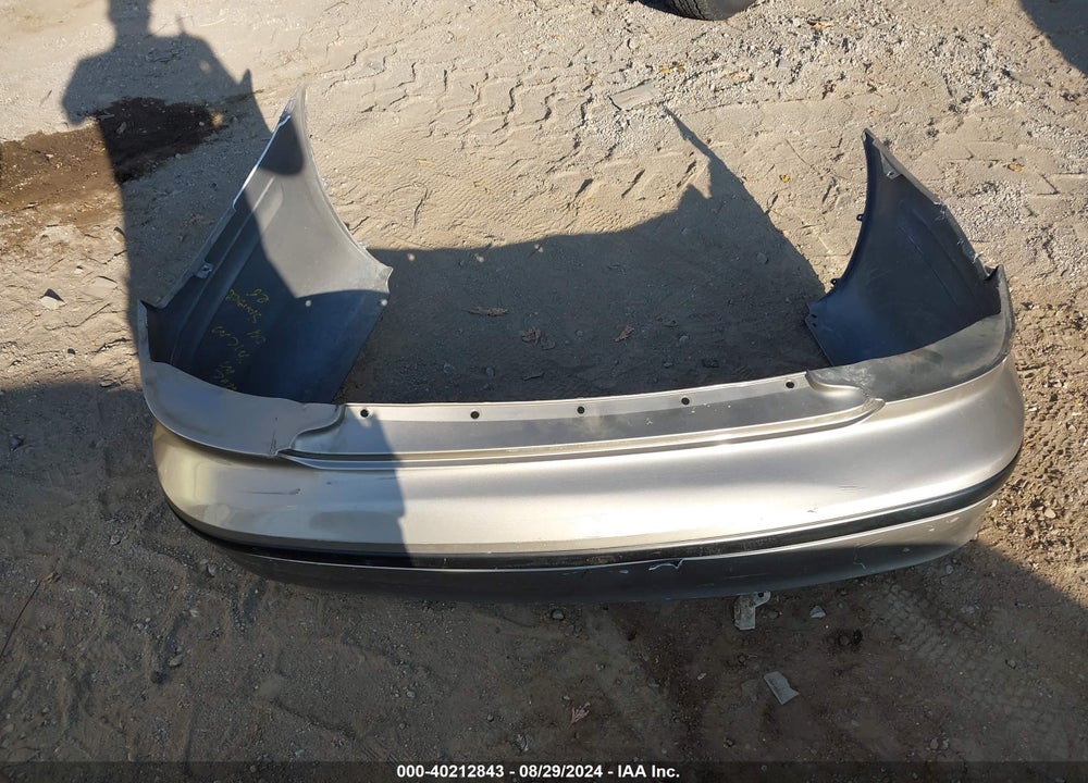 2004 MERCURY SABLE LS PREMIUM VIN: 1MEFM55S04G608988