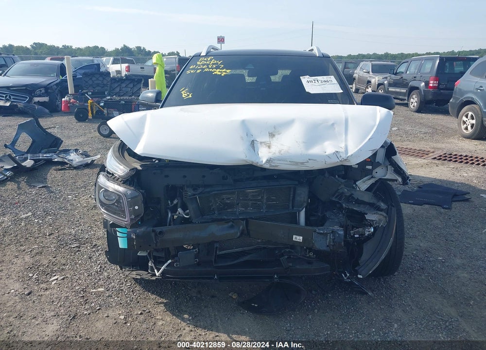 2022 HYUNDAI VENUE LIMITED VIN: KMHRC8A33NU134289