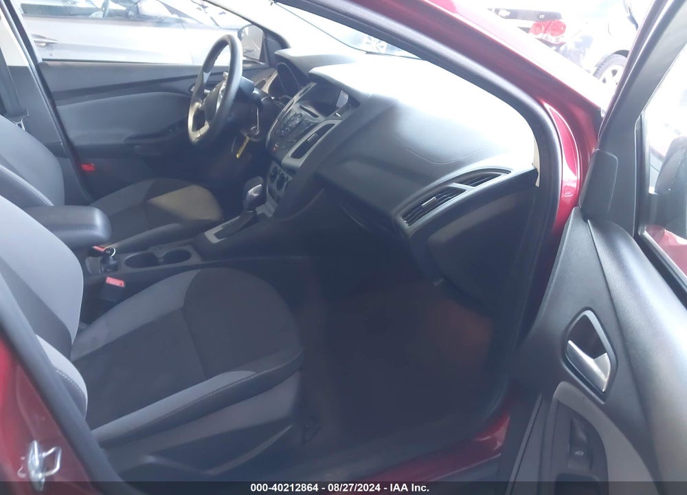2014 FORD FOCUS SE VIN: 1FADP3F21EL391856