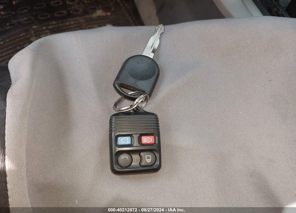2008 FORD FOCUS SE/SES VIN: 1FAHP35NX8W300759