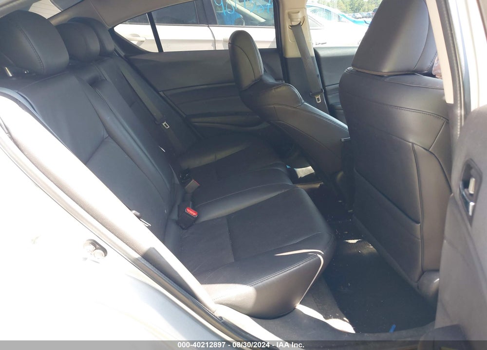 2013 ACURA ILX 2.0L VIN: 19VDE1F5XDE006972