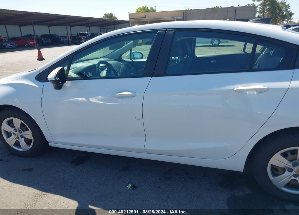 2017 CHEVROLET CRUZE VIN: 1G1BC5SM8H7208314