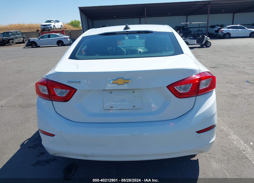 2017 CHEVROLET CRUZE VIN: 1G1BC5SM8H7208314