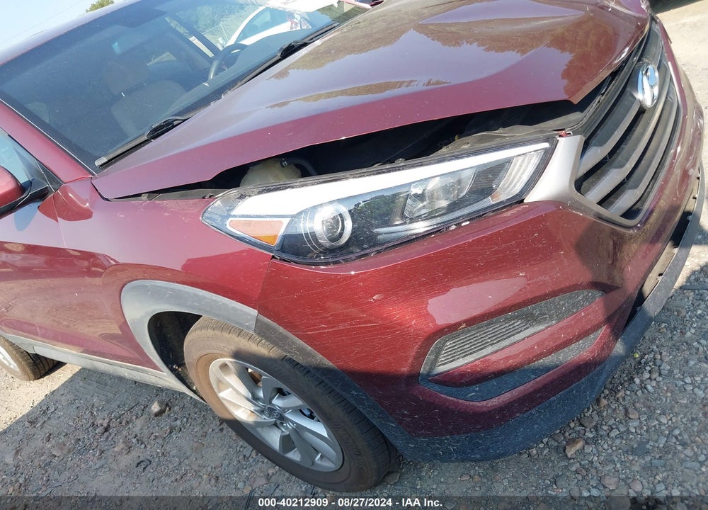 2016 HYUNDAI TUCSON SE VIN: KM8J23A45GU237910