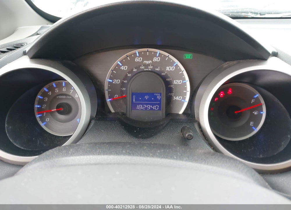 2013 HONDA FIT VIN: JHMGE8H34DC002060