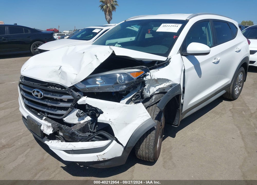 2018 HYUNDAI TUCSON VIN: KM8J33A49JU817102