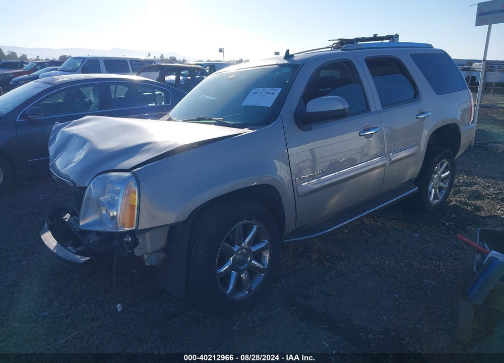 2008 GMC YUKON DENALI VIN: 1GKFK63838J154544