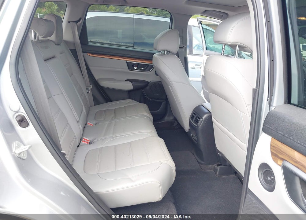 2019 HONDA CR-V TOURING VIN: JHLRW2H90KX012103