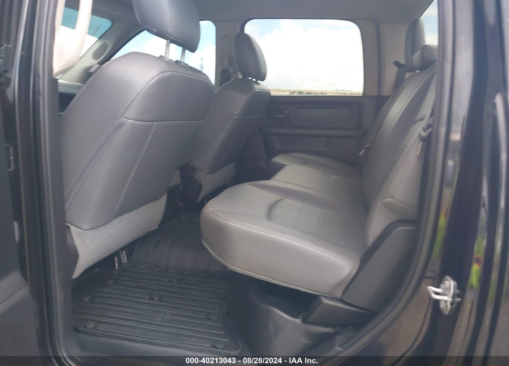 2017 RAM 3500 TRADESMAN  4X2 8' BOX VIN: 3C63RPGL5HG576015