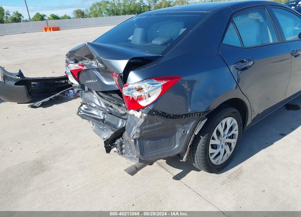 2018 TOYOTA COROLLA VIN: 5YFBURHE6JP809575