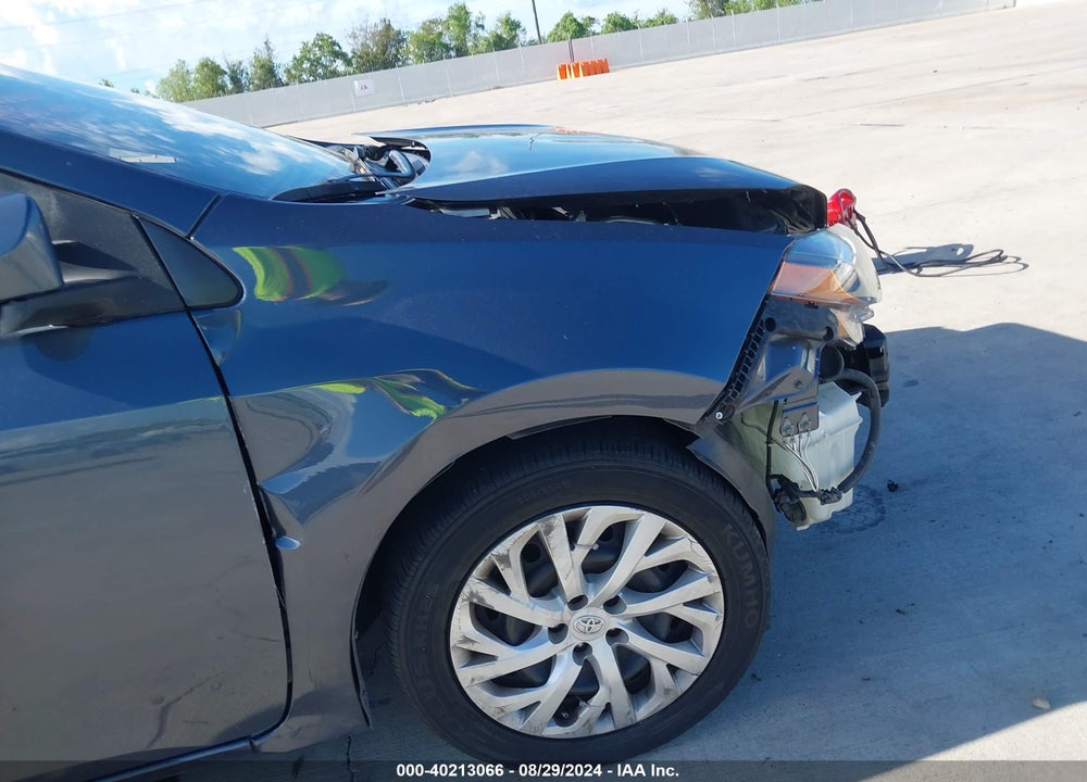 2018 TOYOTA COROLLA VIN: 5YFBURHE6JP809575