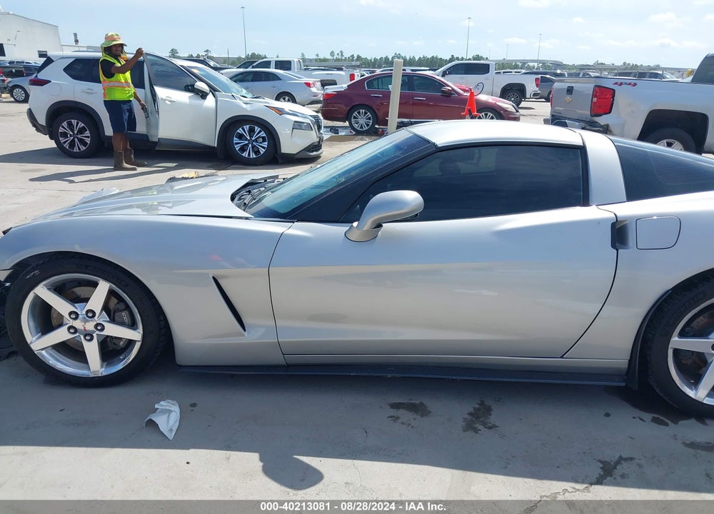 2005 CHEVROLET CORVETTE VIN: 1G1YY24U955114358