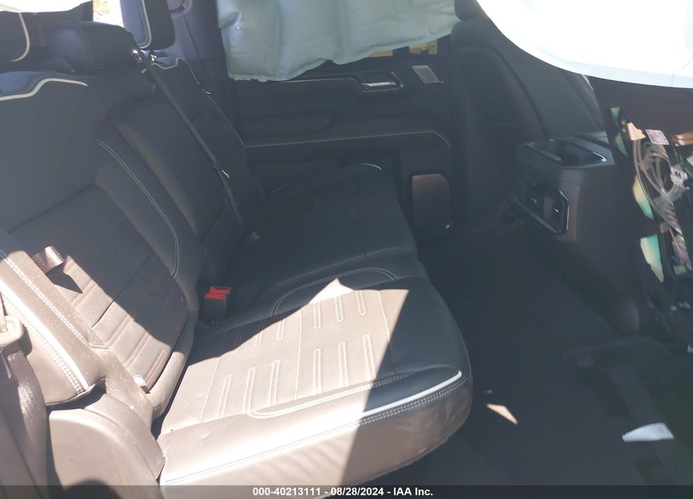 2022 GMC SIERRA 1500 4WD SHORT BOX AT4X VIN: 3GTUUFELXNG548537