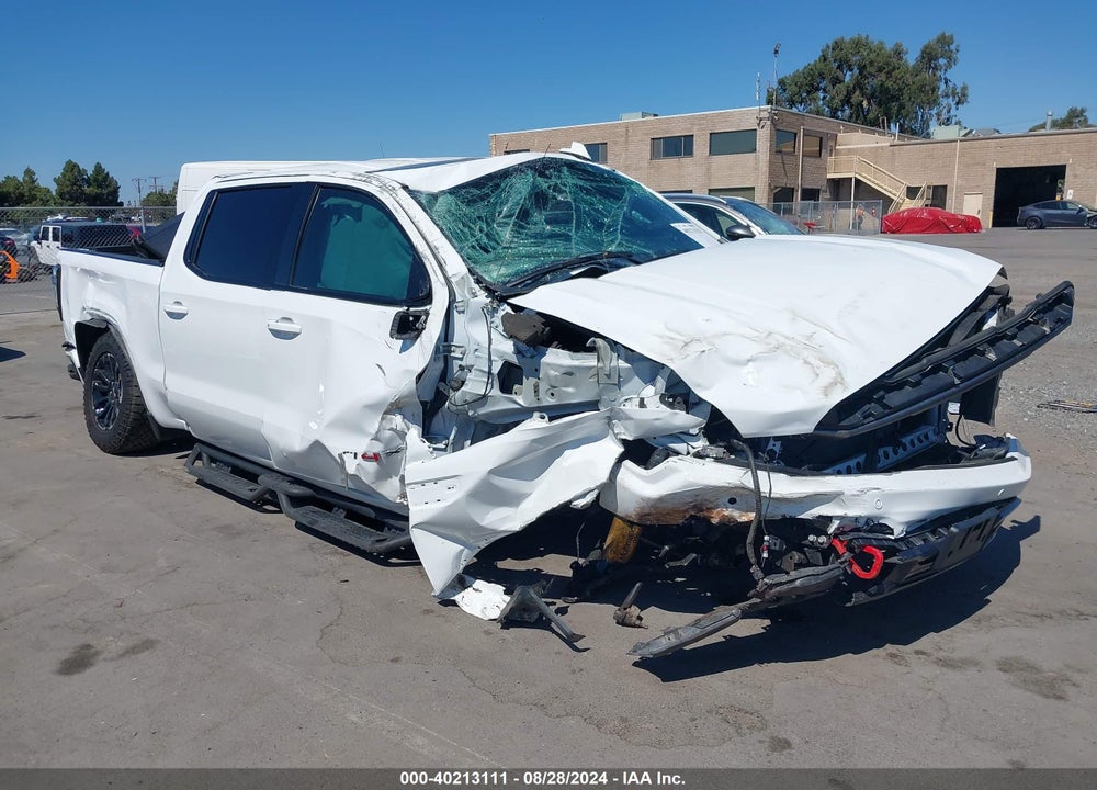 2022 GMC SIERRA 1500 4WD SHORT BOX AT4X VIN: 3GTUUFELXNG548537