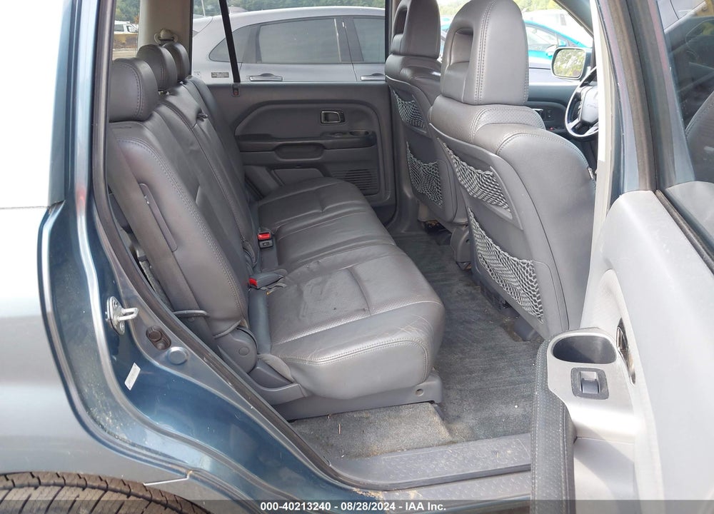 2005 HONDA PILOT EX-L VIN: 5FNYF18595B054784
