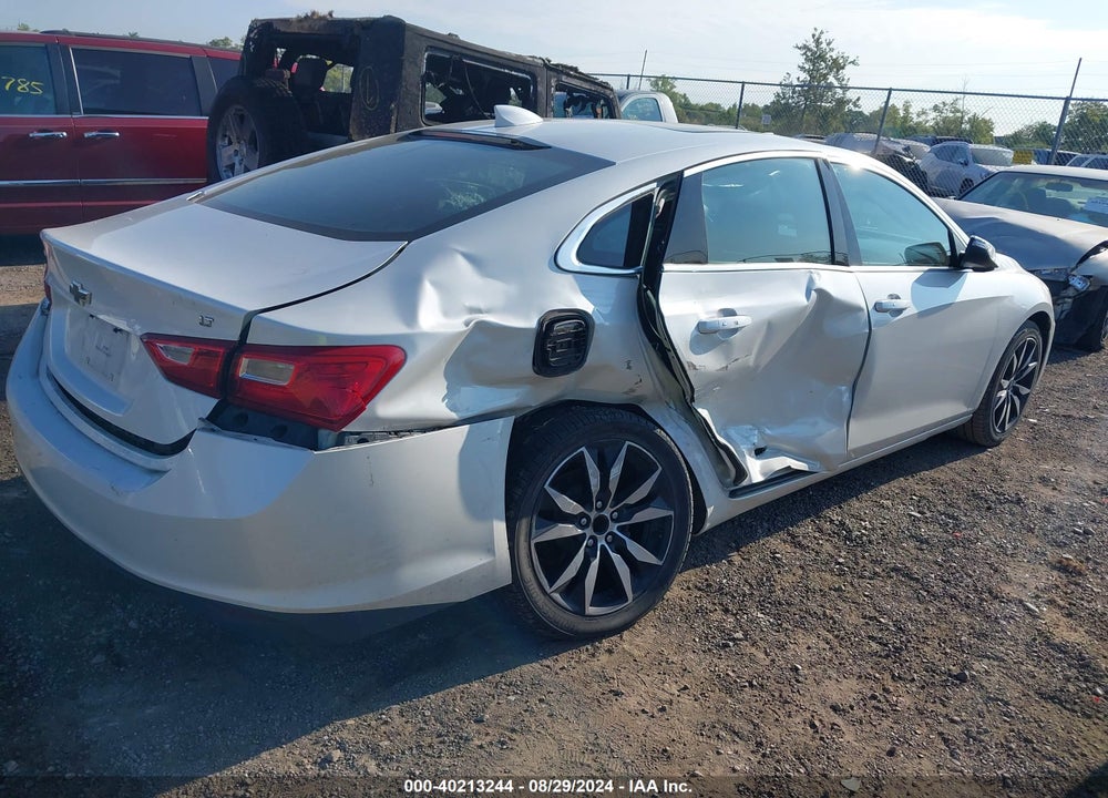 2018 CHEVROLET MALIBU LT VIN: 1G1ZD5ST0JF190017