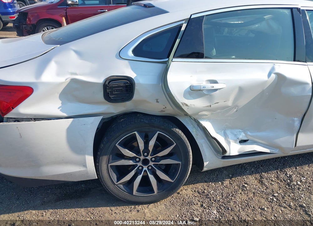 2018 CHEVROLET MALIBU LT VIN: 1G1ZD5ST0JF190017