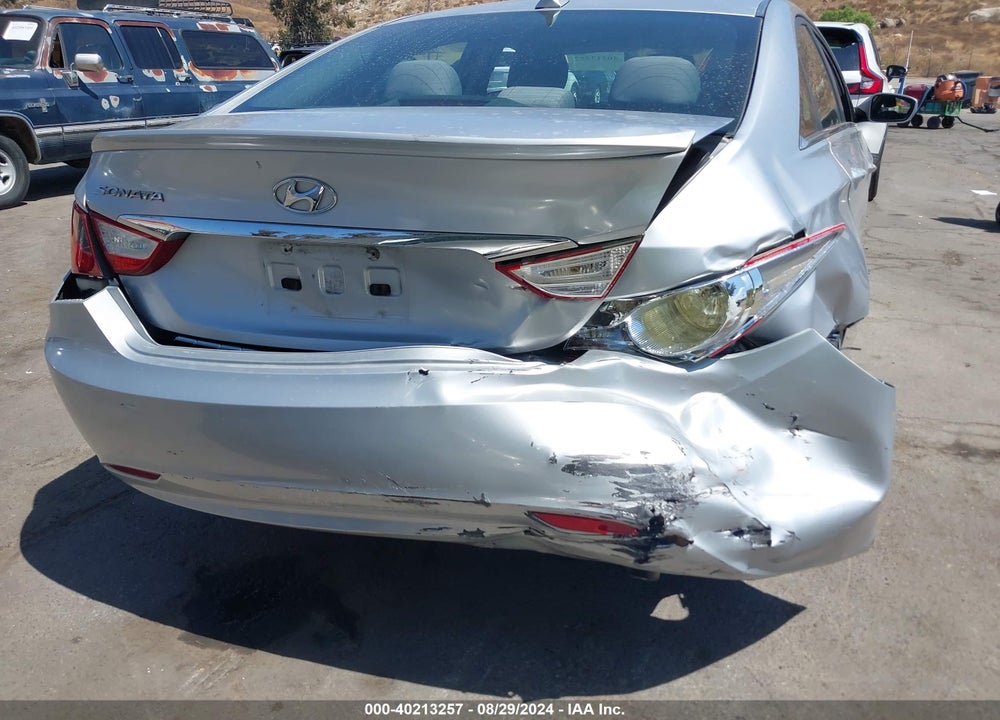 2013 HYUNDAI SONATA GLS VIN: 5NPEB4AC8DH652602