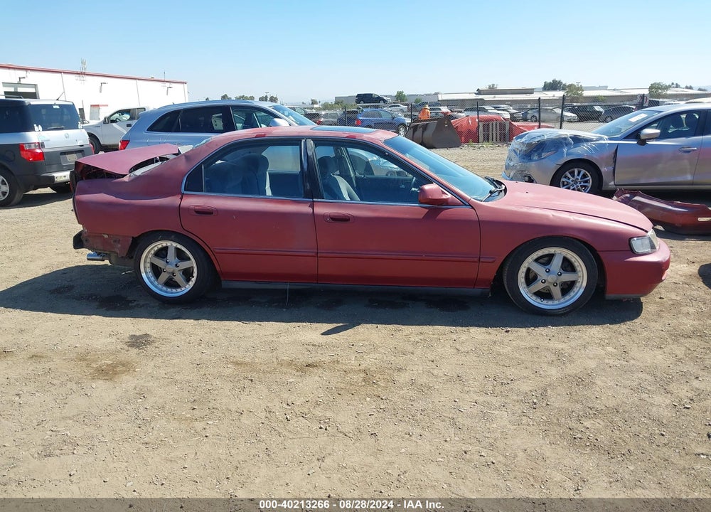 1996 HONDA ACCORD EX/EX-R VIN: 1HGCD555XTA090325
