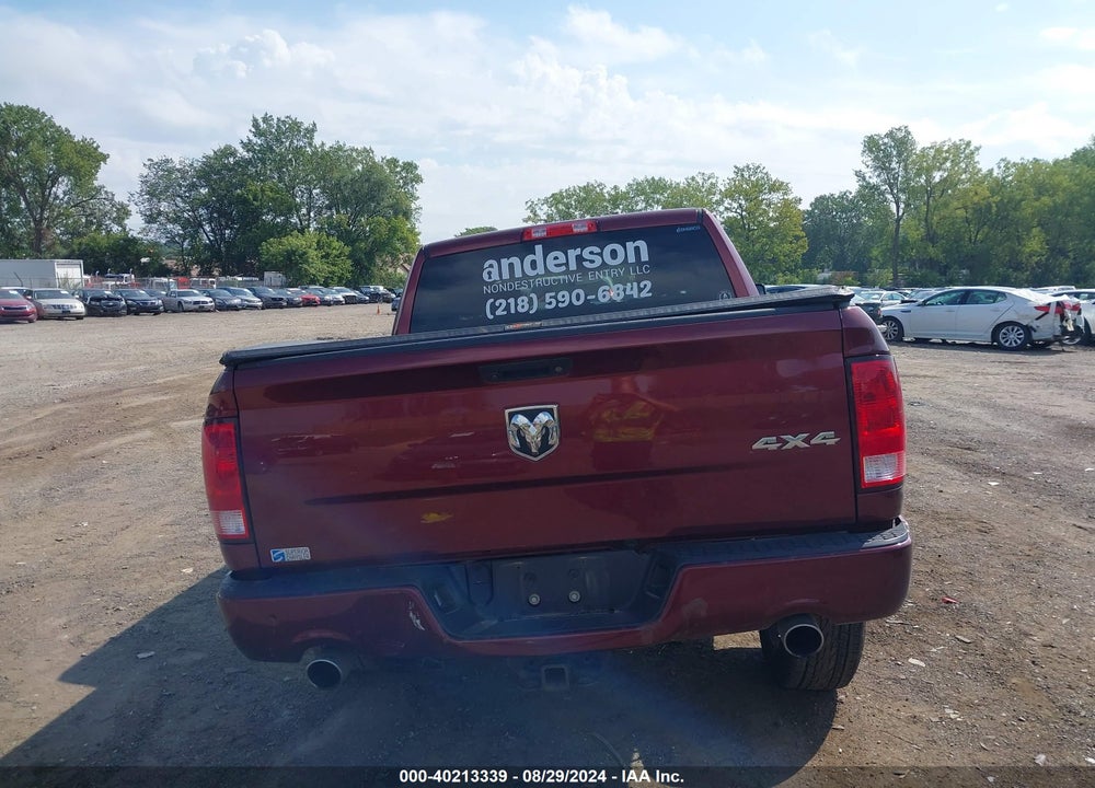 2018 RAM 1500 EXPRESS 4X4 5'7 BOX VIN: 3C6RR7KT2JG137958