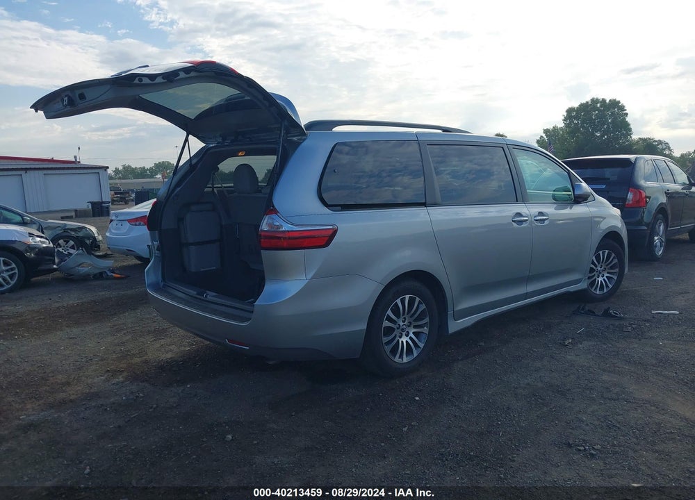 2019 TOYOTA SIENNA XLE PREMIUM 8 PASSENGER VIN: 5TDYZ3DC1KS975105