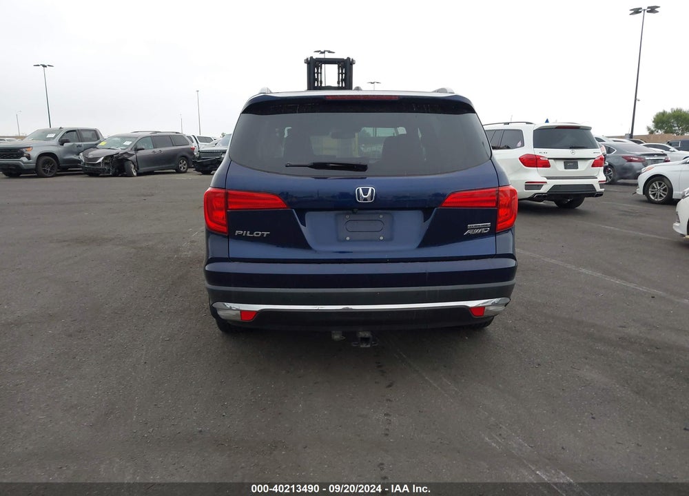 2017 HONDA PILOT TOURING VIN: 5FNYF6H95HB020331