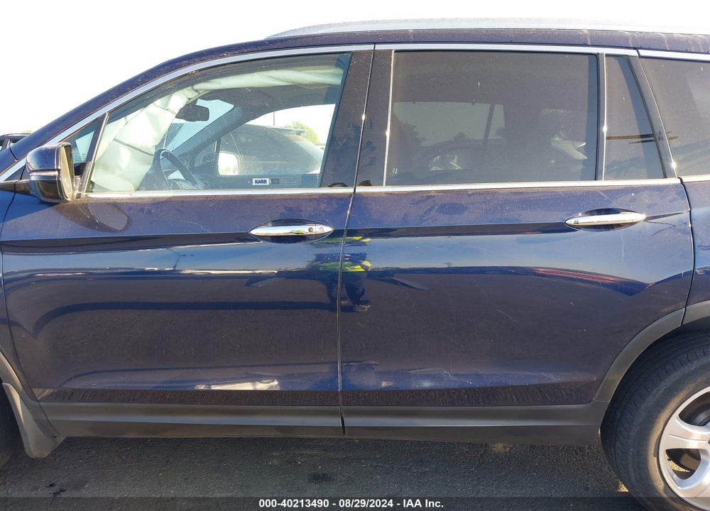 2017 HONDA PILOT TOURING VIN: 5FNYF6H95HB020331