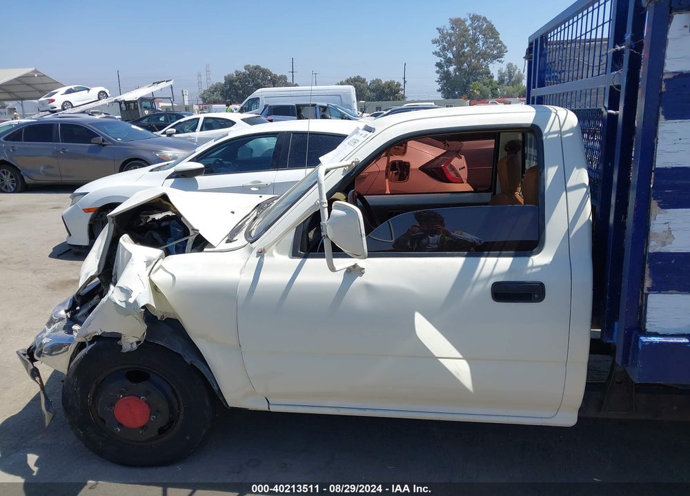 1989 TOYOTA PICKUP CAB CHASSIS SUPER LONG WB VIN: JT5VN94T2K0007255