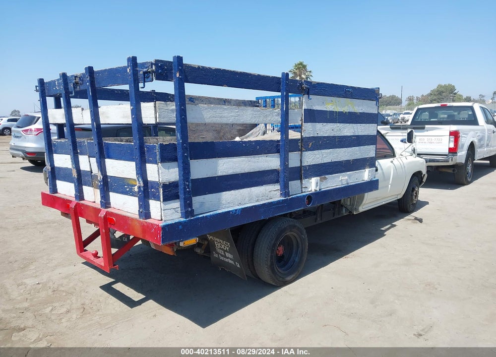 1989 TOYOTA PICKUP CAB CHASSIS SUPER LONG WB VIN: JT5VN94T2K0007255