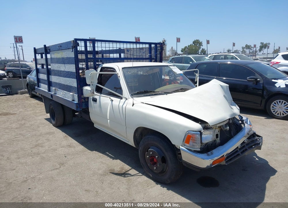 1989 TOYOTA PICKUP CAB CHASSIS SUPER LONG WB VIN: JT5VN94T2K0007255