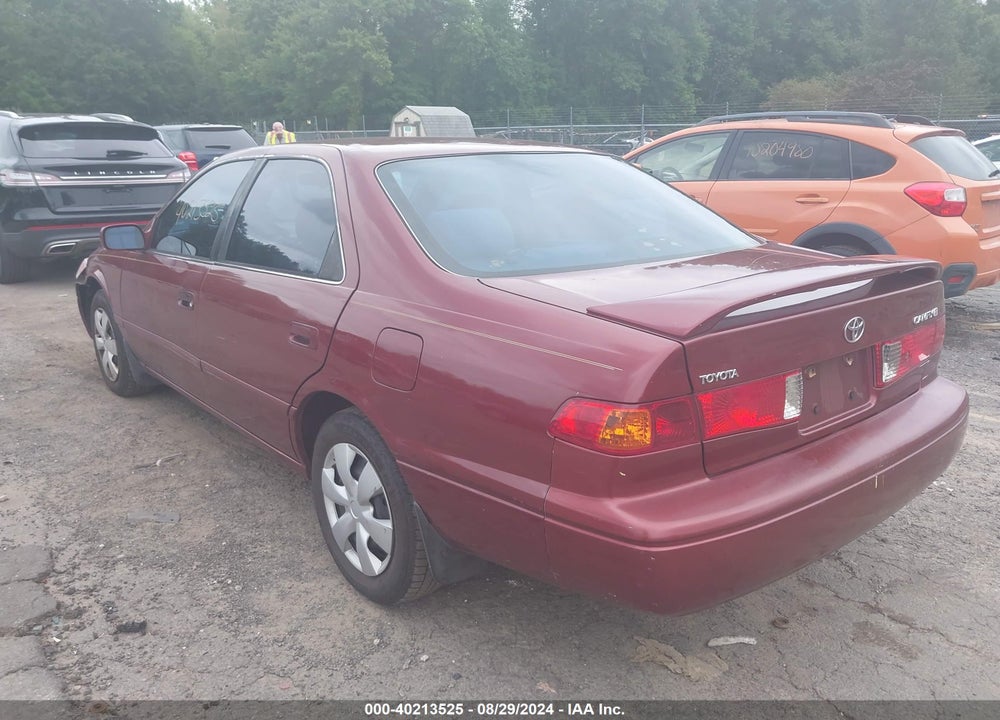 2001 TOYOTA CAMRY CE VIN: 4T1BG22K51U851585