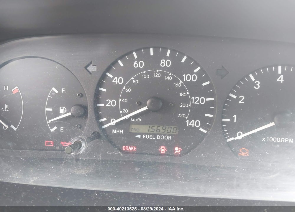 2001 TOYOTA CAMRY CE VIN: 4T1BG22K51U851585