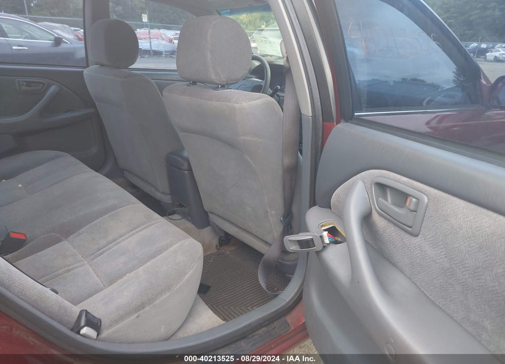2001 TOYOTA CAMRY CE VIN: 4T1BG22K51U851585