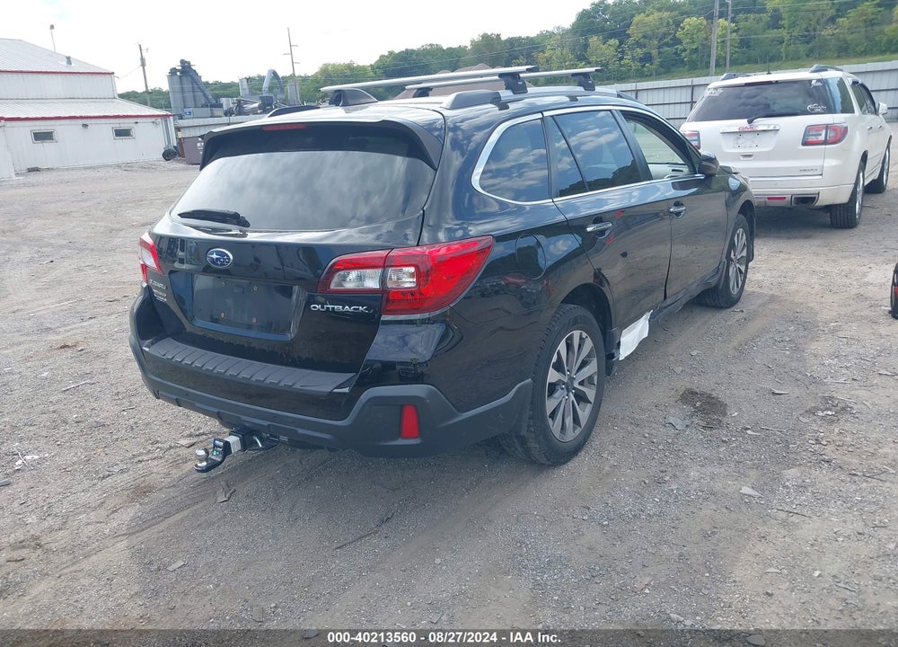 2018 SUBARU OUTBACK 2.5I TOURING VIN: 4S4BSATC4J3268639