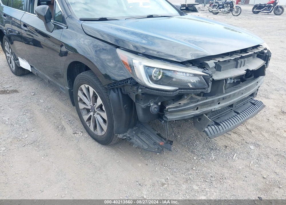 2018 SUBARU OUTBACK 2.5I TOURING VIN: 4S4BSATC4J3268639