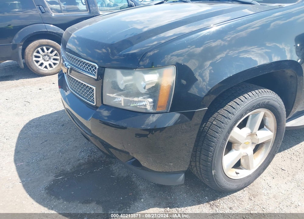 2009 CHEVROLET TAHOE LTZ VIN: 1GNFK33069R131452