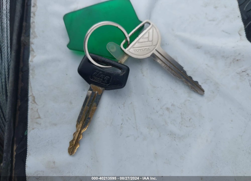 1990 TOYOTA CAMRY VIN: JT2SV22E8L0358314