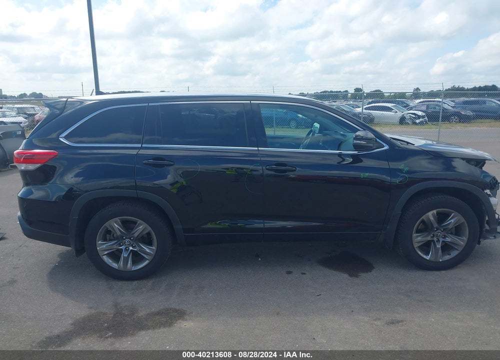 2019 TOYOTA HIGHLANDER LIMITED/PLATINUM VIN: 5TDDZRFH6KS986675