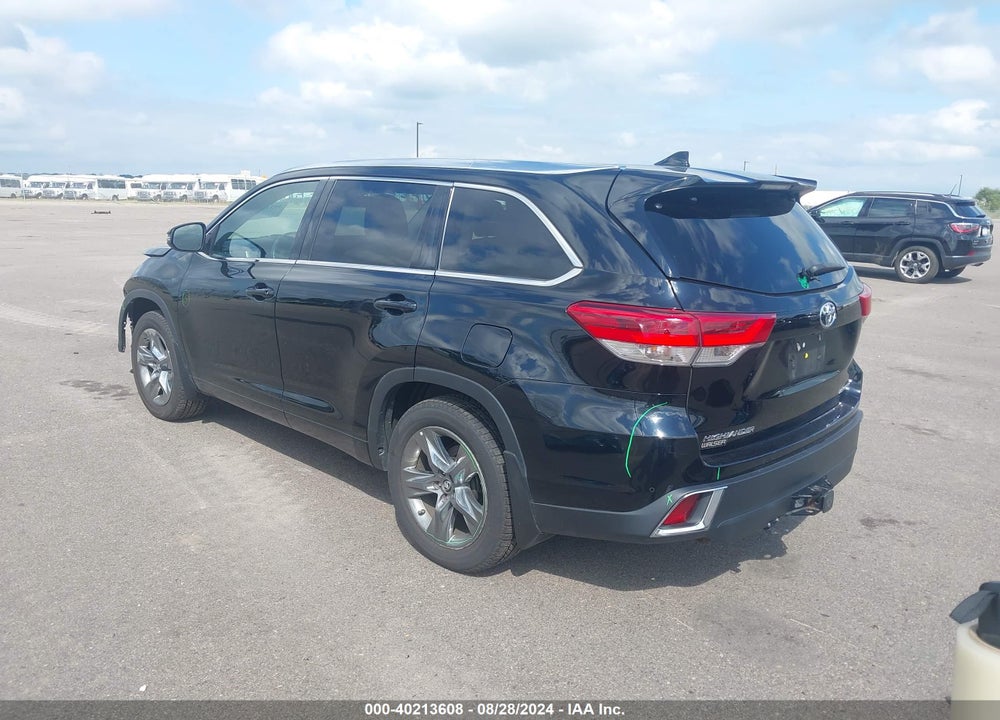 2019 TOYOTA HIGHLANDER LIMITED/PLATINUM VIN: 5TDDZRFH6KS986675